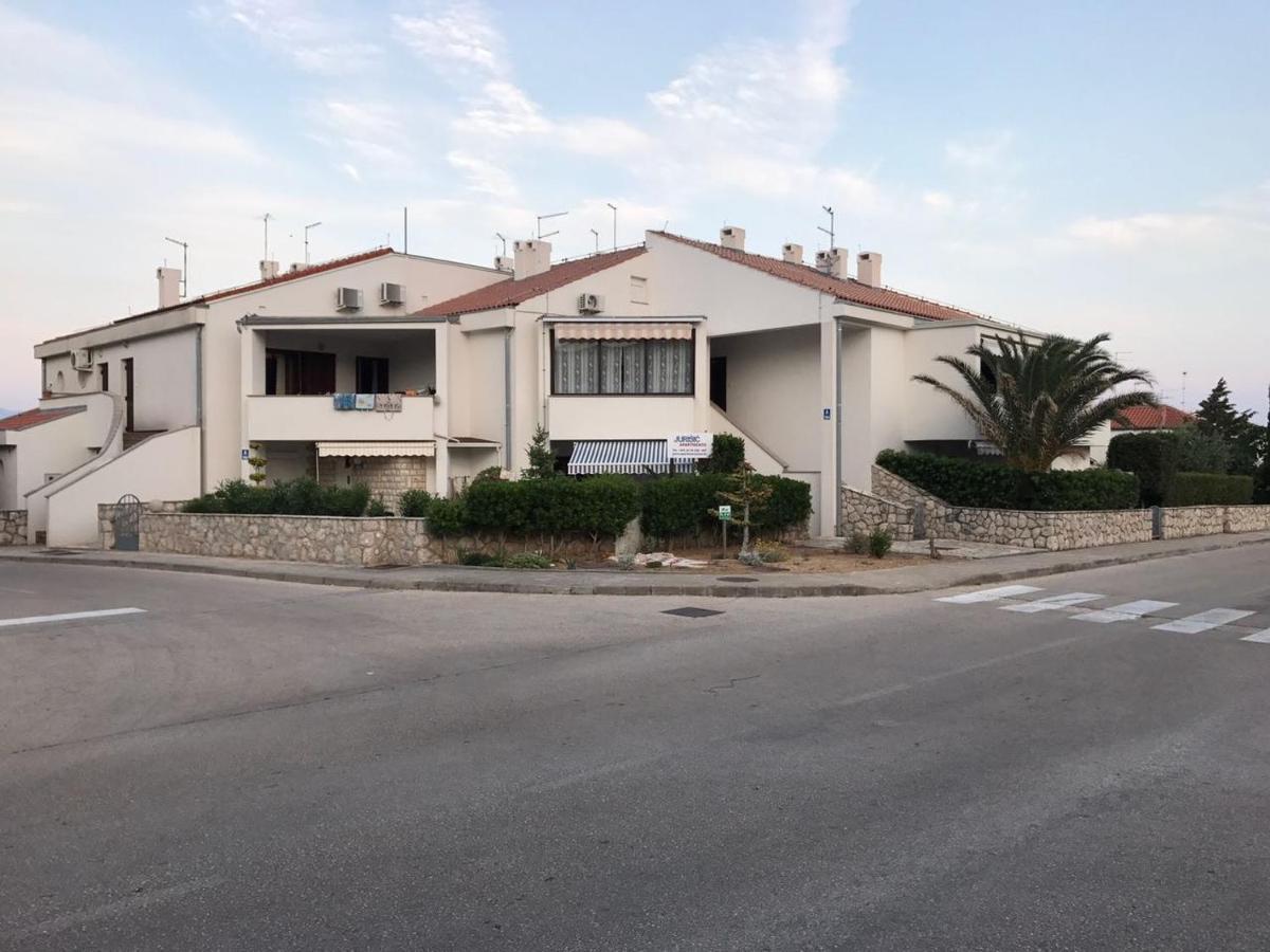 Jurisic Apartments 诺瓦利娅 外观 照片